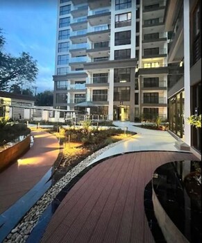 108 riverside view palace apartment