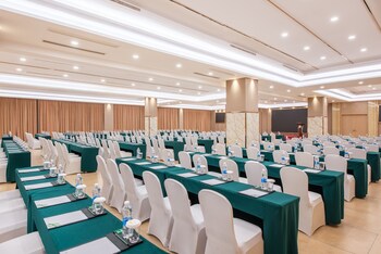chongqing high tech holiday hotel