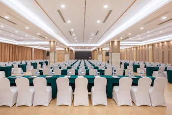 chongqing high tech holiday hotel