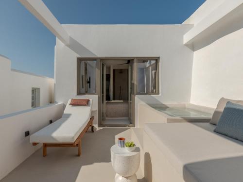 sifneos house