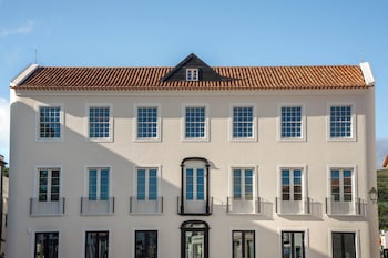 the book hotel