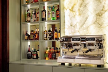 the book hotel