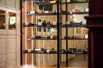 the book hotel