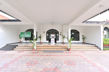hotel meera palace