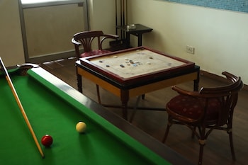 hotel meera palace