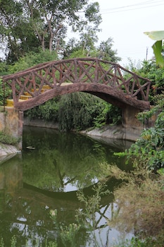 hotel meera palace
