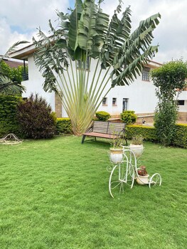 karen brooks view palace 2 bedroom