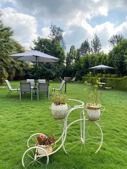 karen brooks view palace 2 bedroom