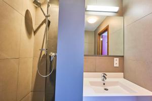 jacques brel youth hostel