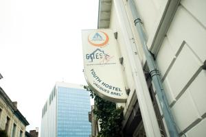 jacques brel youth hostel