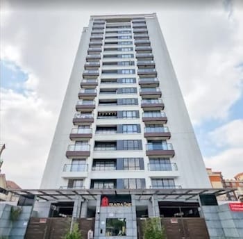 riara one view palace apartment