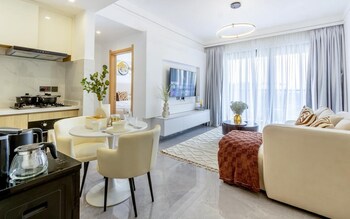 riara one view palace apartment