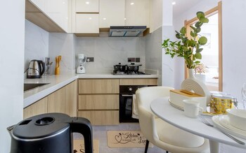 Riara One View Palace Apartment,,4 star