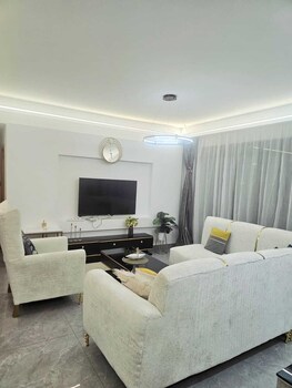 Riara Paradise View Palace - 2 Bedroom,,4 star