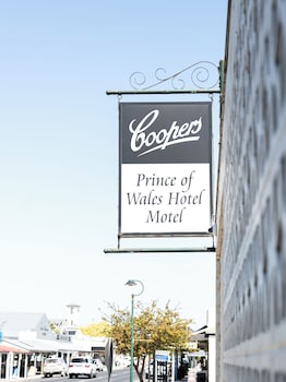 prince of wales hotel motel