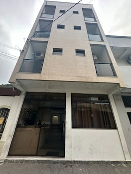 hotel akutos