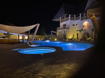 Faro Resort,,3 star
