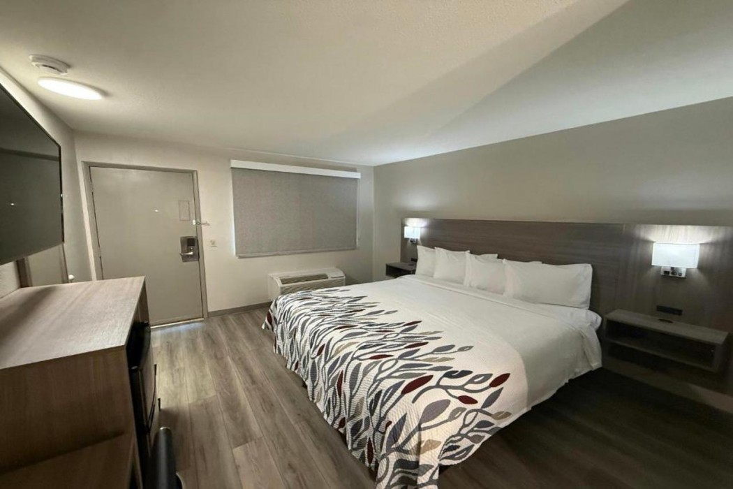 red roof inn reno