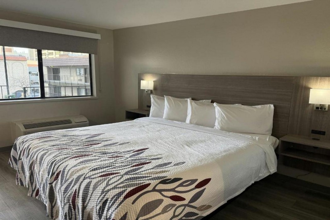 red roof inn reno