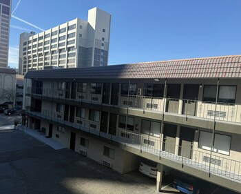 Red Roof Inn Reno,,2 star