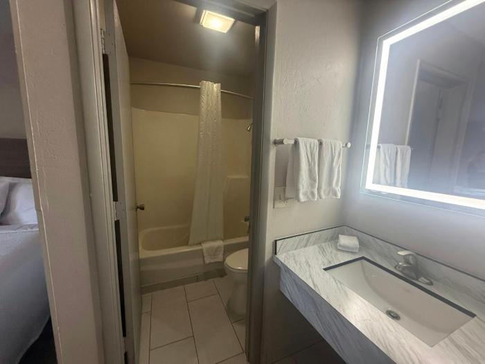 red roof inn reno