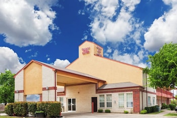 garland inn and suites near dallas tx