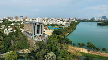 rg grand hotel and convention