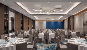 rg grand hotel and convention