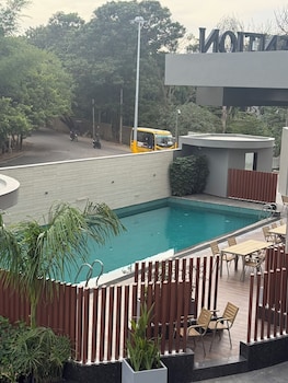 rg grand hotel and convention