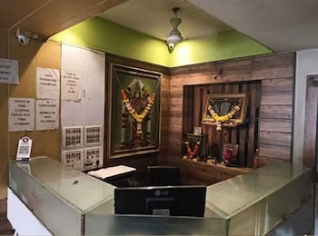 Hotel Royal Inn Ulhasnagar,,3 star