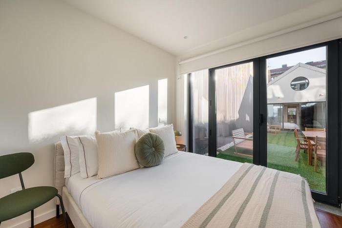 guestready silk factory studios and apartments