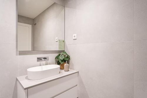 guestready silk factory studios and apartments