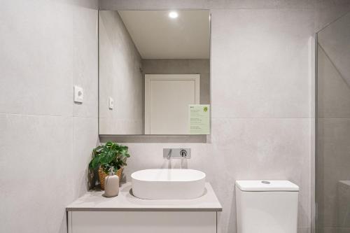 guestready silk factory studios and apartments