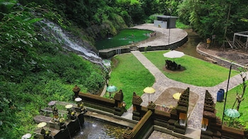 Udaka Retreat,,3 star