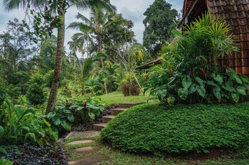udaka retreat
