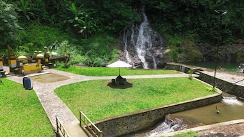 udaka retreat