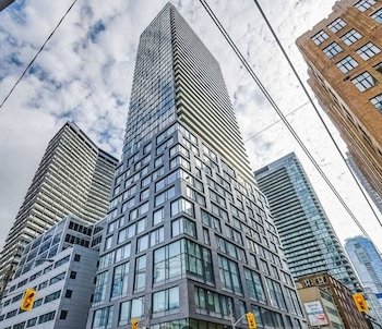 Peter Street Downtown Toronto Suites,,4 star