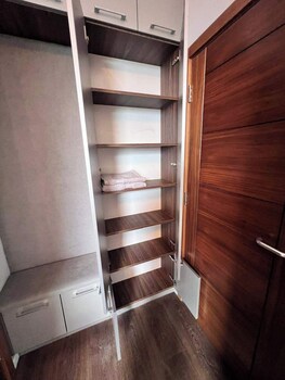 cozy studio in north london