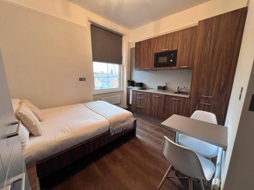 cozy studio in north london