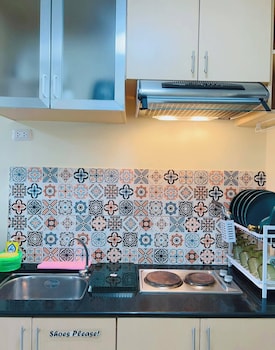 Studio - Sleeps 5 - Parking - Wifi,,3 star