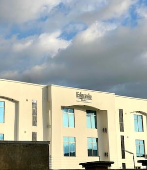eduardo hotel abuja