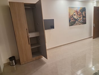 star residency near medanta hospital