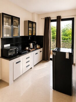 star residency near medanta hospital
