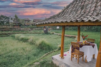 The Fire Flies Garden Villa,,4 star