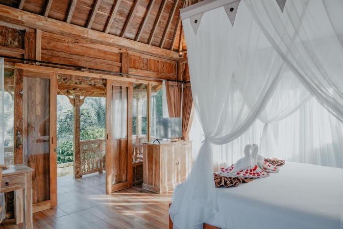 the fire flies garden villa
