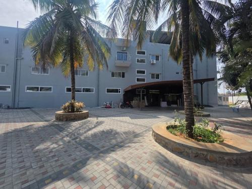 hotel srs manor