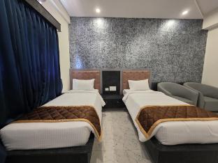 hotel srs manor