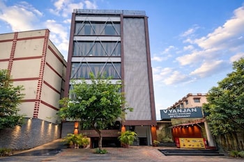 New Hotel Sun International,,3 star