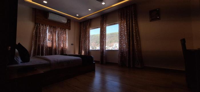 new hotel sun international