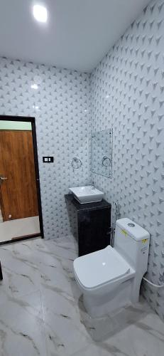 new hotel sun international